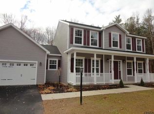 12 Woodland Dr, Castleton, NY 12033