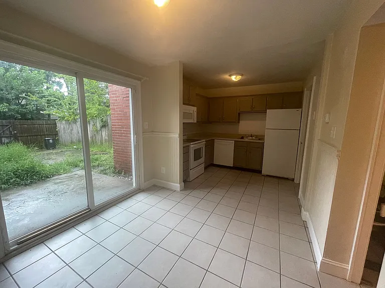 5808 W Hastings Ct — Photo 11