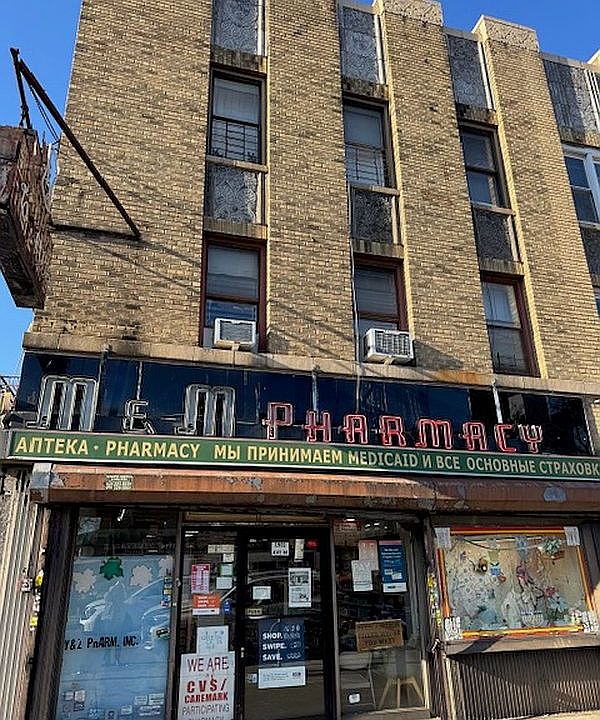 1st image of 1901 Avenue