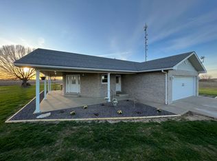 29459 369th St, New Salem, IL 62357