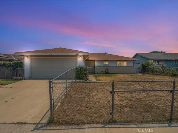 1575 W Carter St, Bloomington, CA 92316
