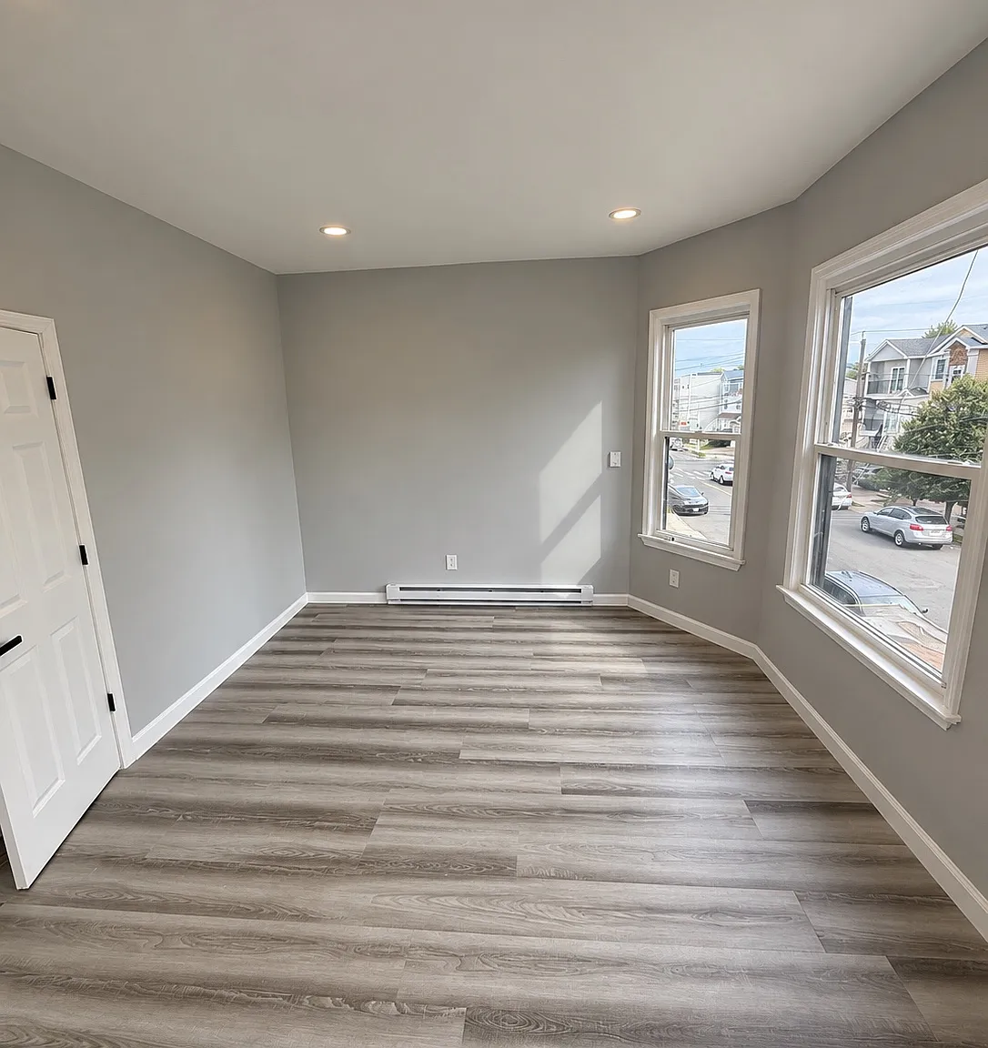 3 bed, 910 sqft, $2,400 — Photo 4