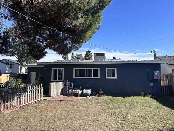 5th image of 776 N Cuyamaca St