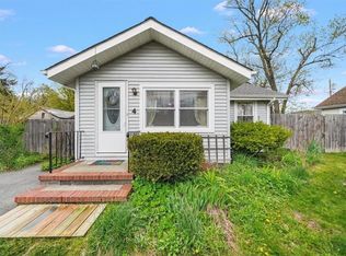 4 Walnut St, Greenwood Lake, NY 10925