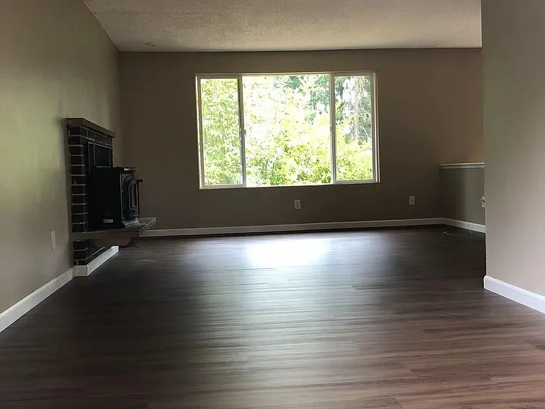 2525 S 302nd Pl — Photo 3