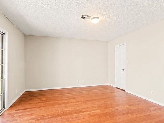 4th image of 4064 Spitze Dr