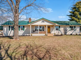 912 Old Columbia Rd, Unionville, TN 37180