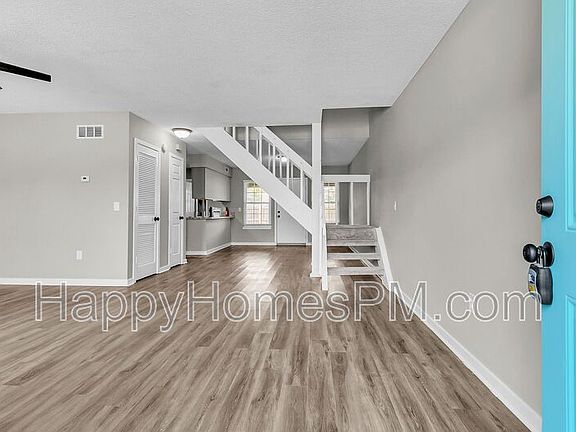 5th image of 5737 Dewsbury Ln