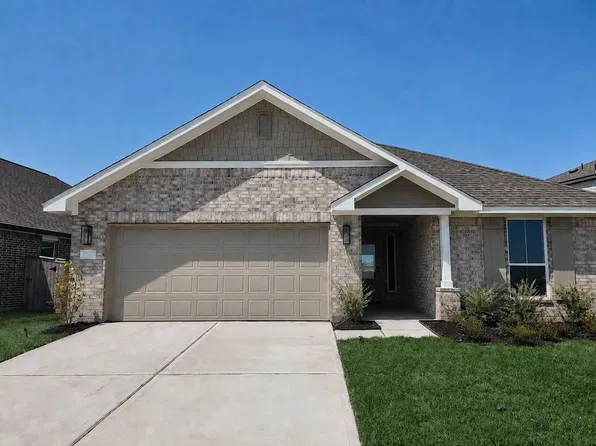 2241 W Post Oak Cir, Dayton, TX 77535
