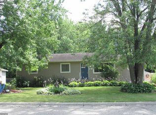 1140 9th St, Howard Lake, MN 55349