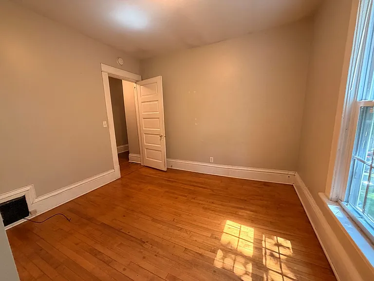 162 Grand Ave NE #2 — Photo 8