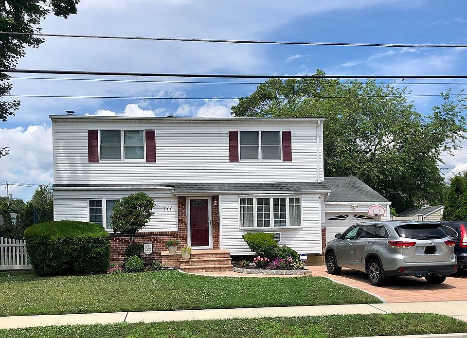 1st image of 177 Saint Regis Dr