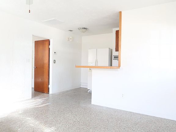 2nd image of 124 146th Ave E #124