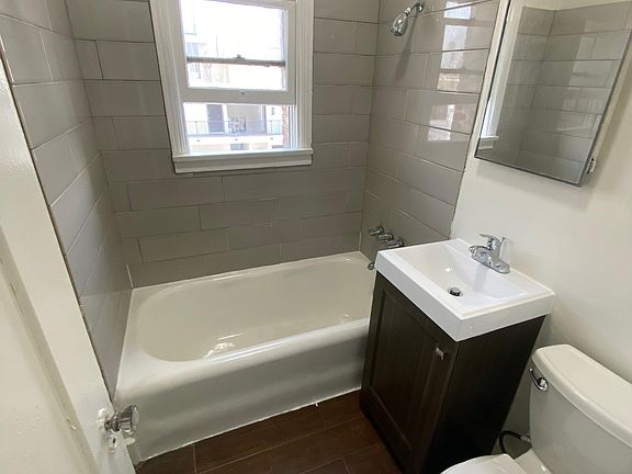 3rd image of 249 S Harvard Blvd APT 305