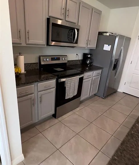 628 Greymount St — Photo 11