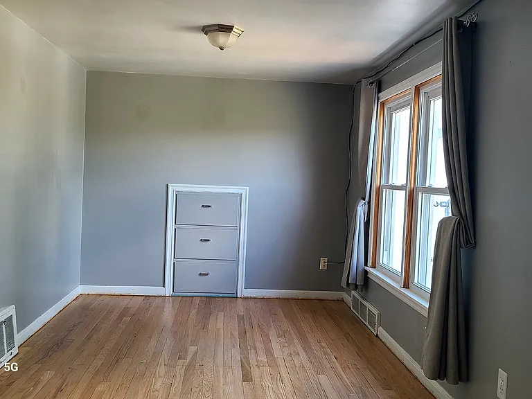 160 Olympia Dr — Photo 14
