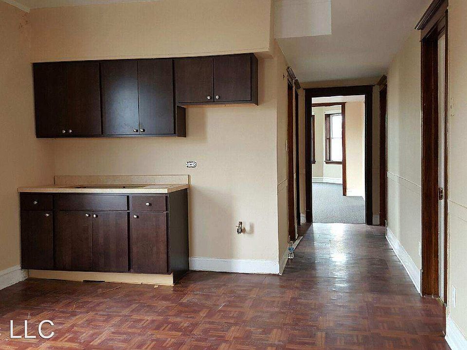 2nd image of 5419 S Hermitage Ave APT 2