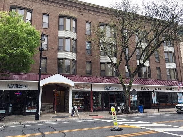 Exterior heart of main street Somerville