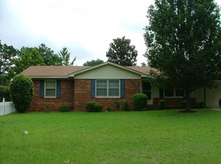 105 Lee Dr, Leesburg, GA 31763