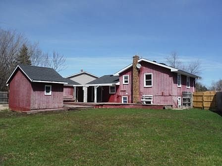 2nd image of 1411 Lizabeth Ln