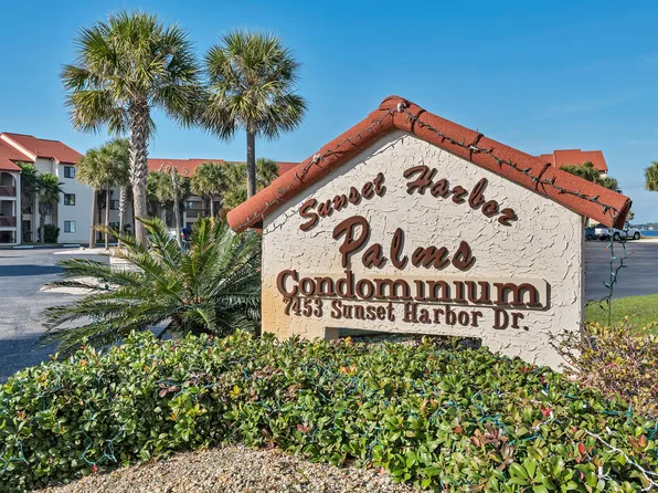 7453 Sunset Harbor Dr APT 1-212, Navarre, FL 32566