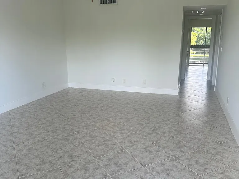 2100 Springdale Blvd #303 — Photo 6