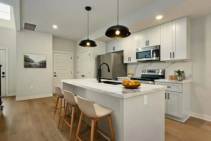 224 Sumac Rd — Photo 2