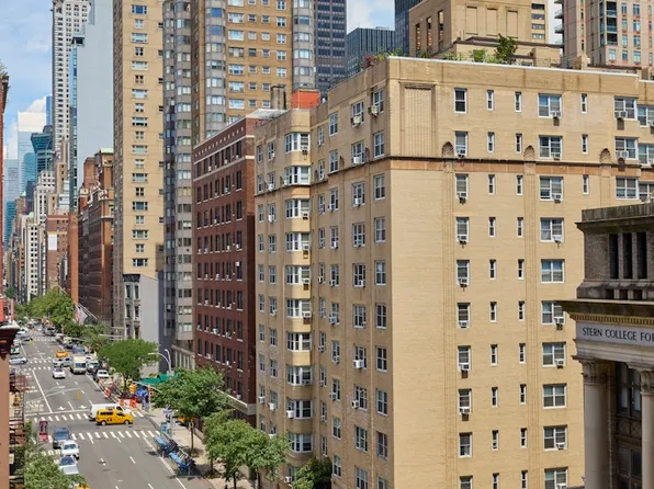 132 East 35th Street 8G image 8 of 8
