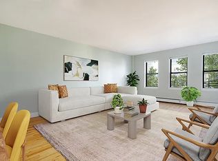 132 Freeman St APT 3F, Brooklyn, NY 11222