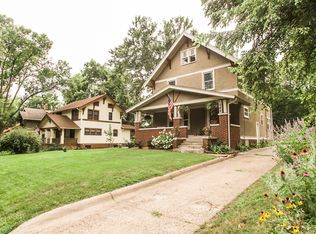 1242 42nd St, Des Moines, IA 50311