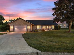 7990 Little Turtle Ct, Dayton, OH 45414