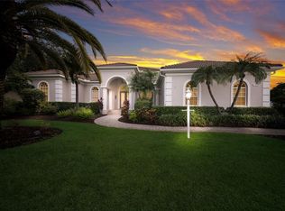 7920 Royal Queensland Way, Lakewood Ranch, FL 34202