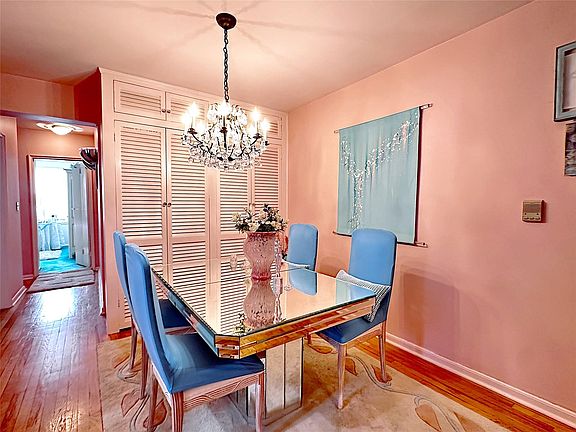 5th image of 247 Parkview Ave APT 3P