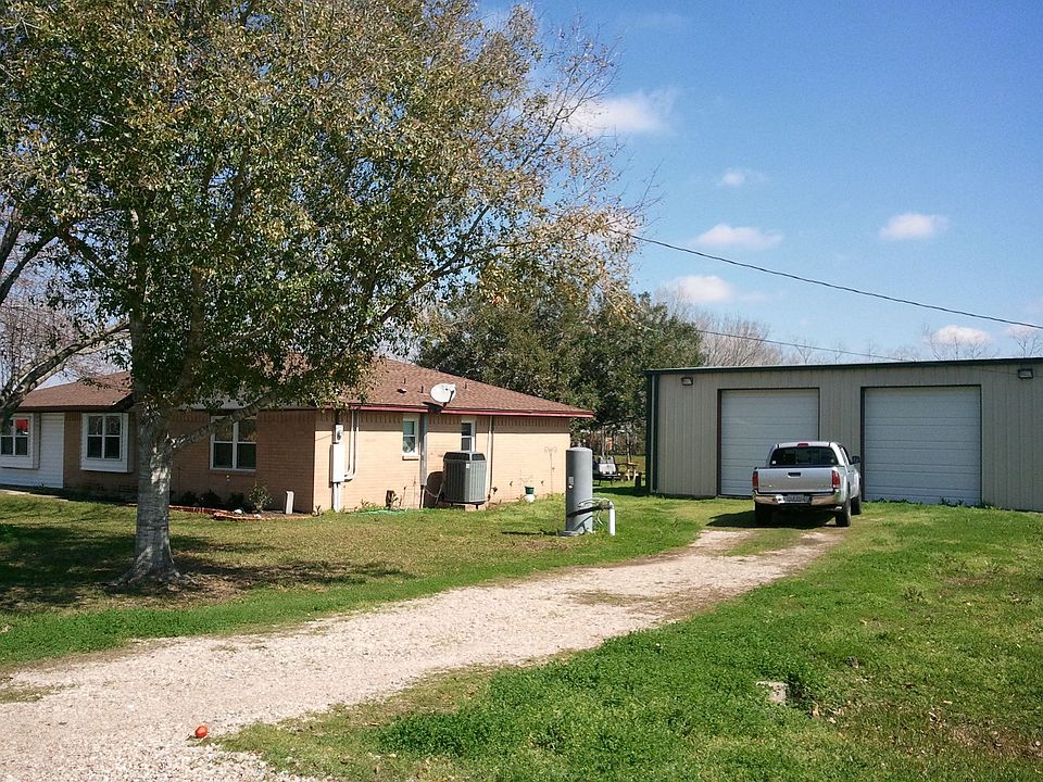 Check out the huge garage!