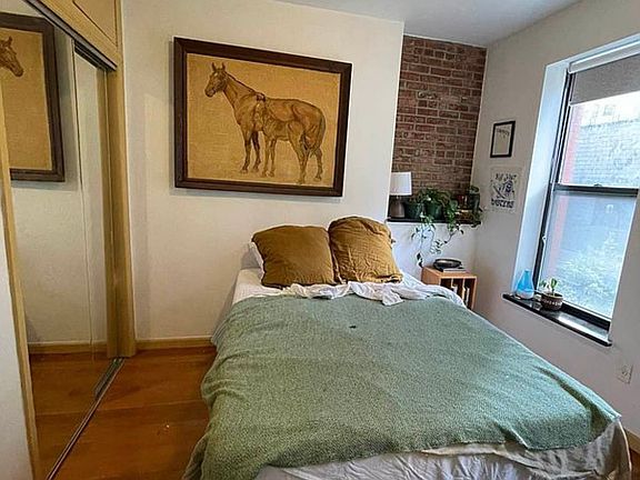 3rd image of 188 Orchard St APT 9