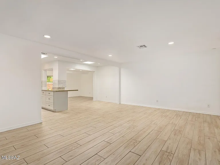 434 S Vista Del Rio — Photo 4