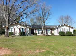 5612 County Road 18, Ozark, AL 36360
