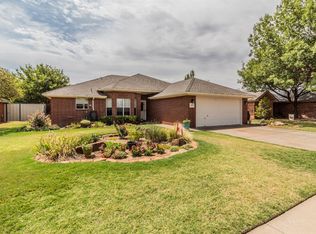 3211 90th St, Lubbock, TX 79423