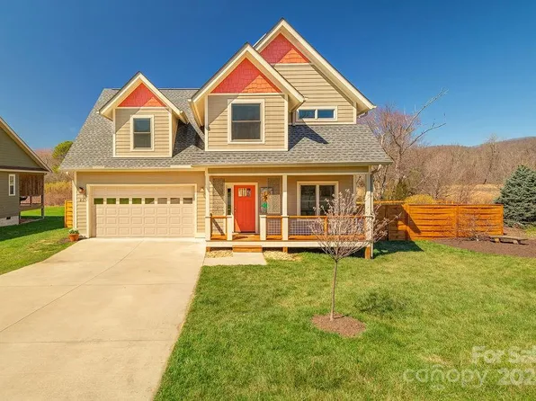28 Linn Garden Ln, Swannanoa, NC 28778