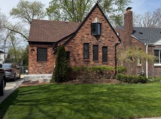 63 E Harry Ave, Hazel Park, MI 48030