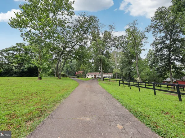 10102 Foxville Rd, Warrenton, VA 20186