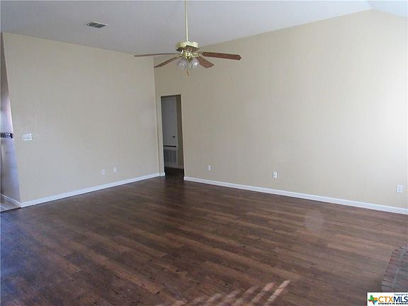 3rd image of 4211 Rosebelle Ave