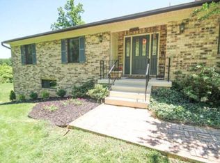 14825 Carson Dr, Burtonsville, MD 20866