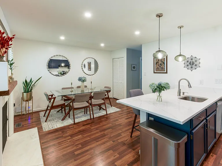 1527 Casino Cir — Photo 13