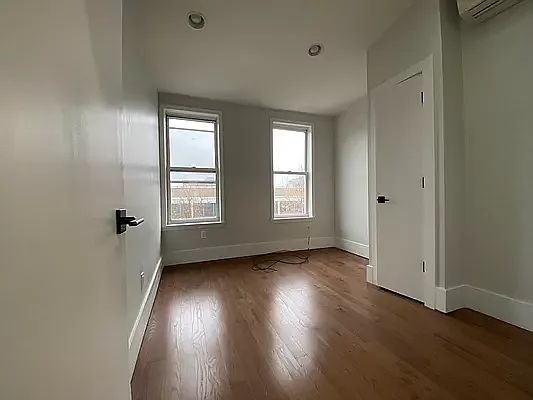 Rented by Reside New York | media 3