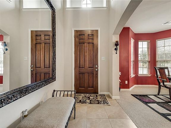 4th image of 313 Enid Dr