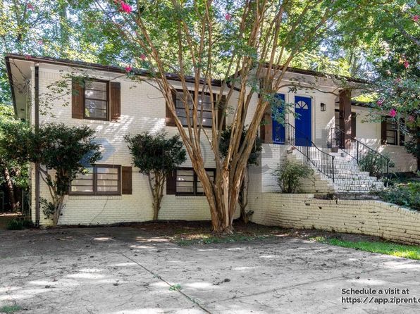 792 Marstevan Dr NE #3