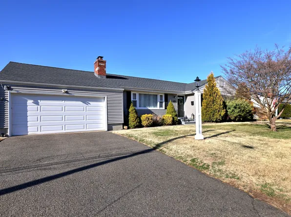 110 Overland Drive, Stratford, CT 06614