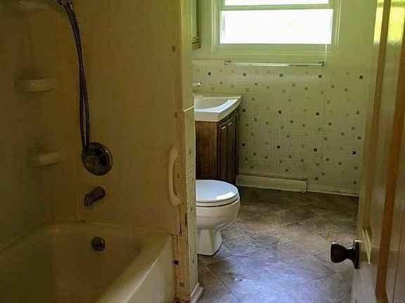 4th image of 3204 9th Street Ct