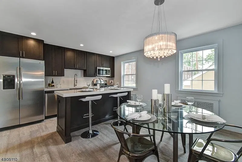 2 bed, $2,300 — Photo 3